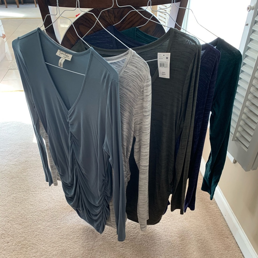 Bundle of 2 Maternity tops size M